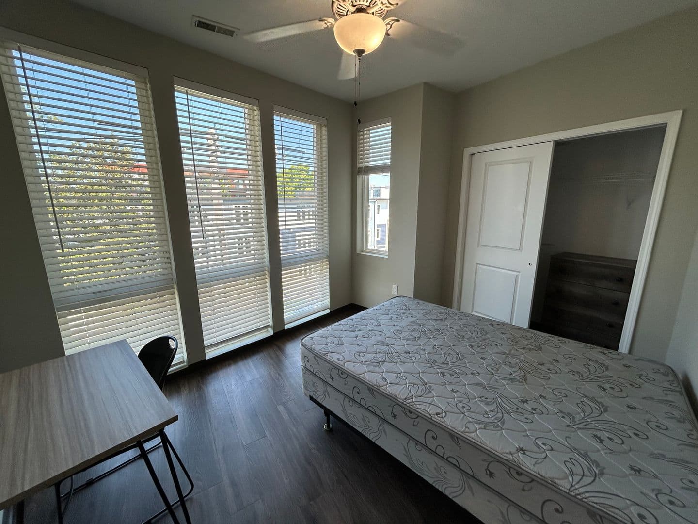 Champaign Apartment: 302 E Clark St