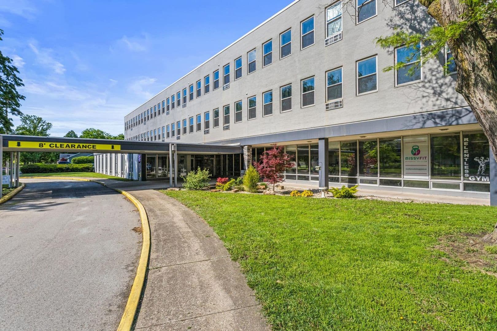 Tuscola Apartment: 703 N Park/704 N Main