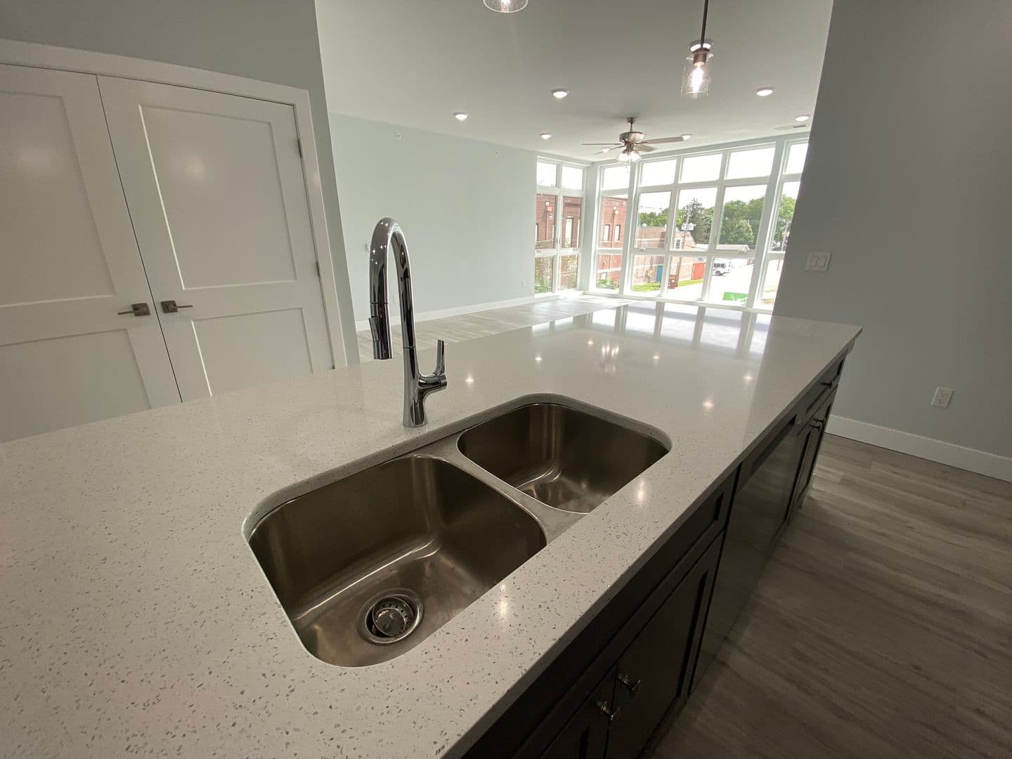 Champaign Apartment: 132 E University