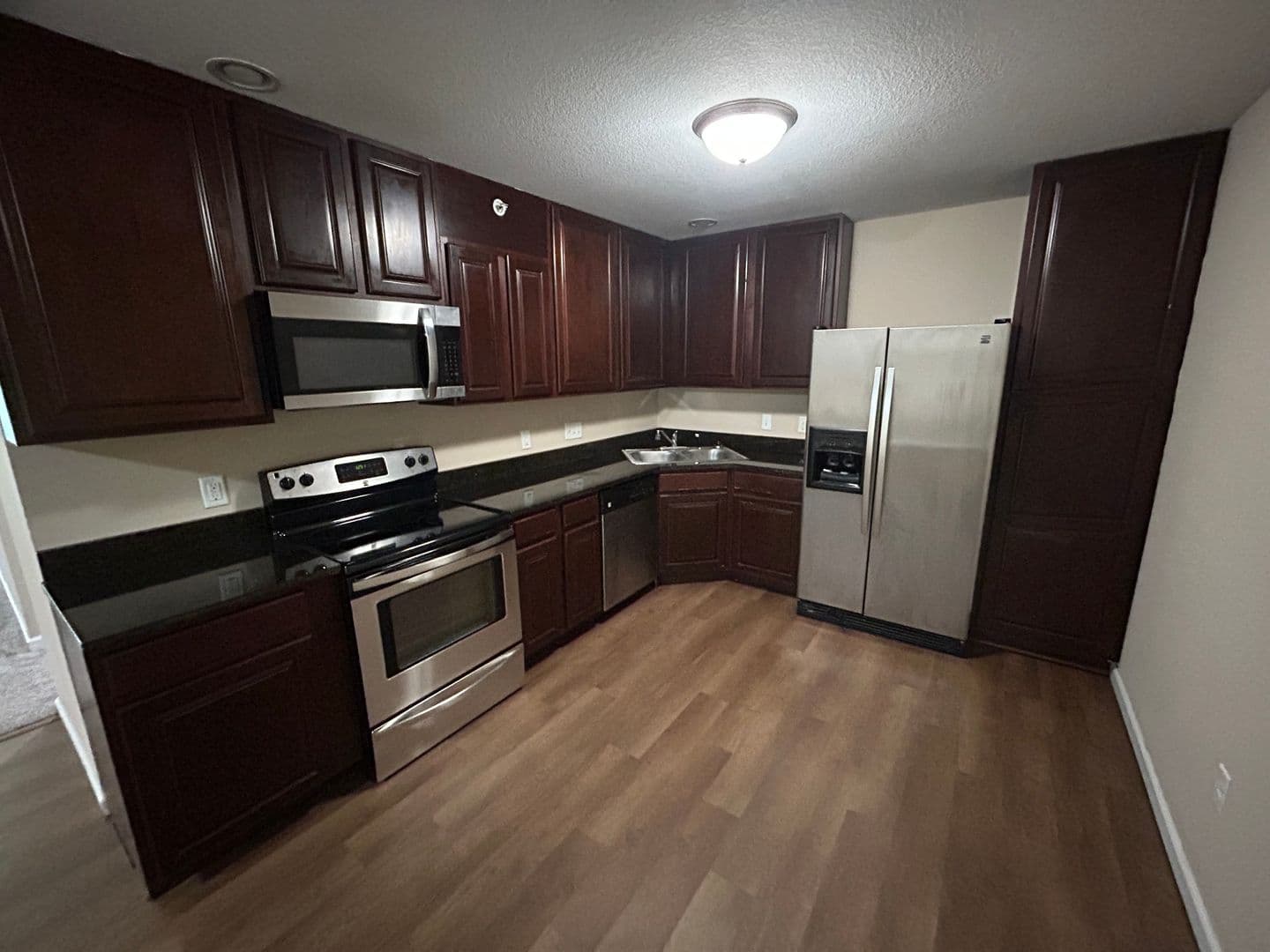 Tuscola Apartment: 600 E Ficklin St
