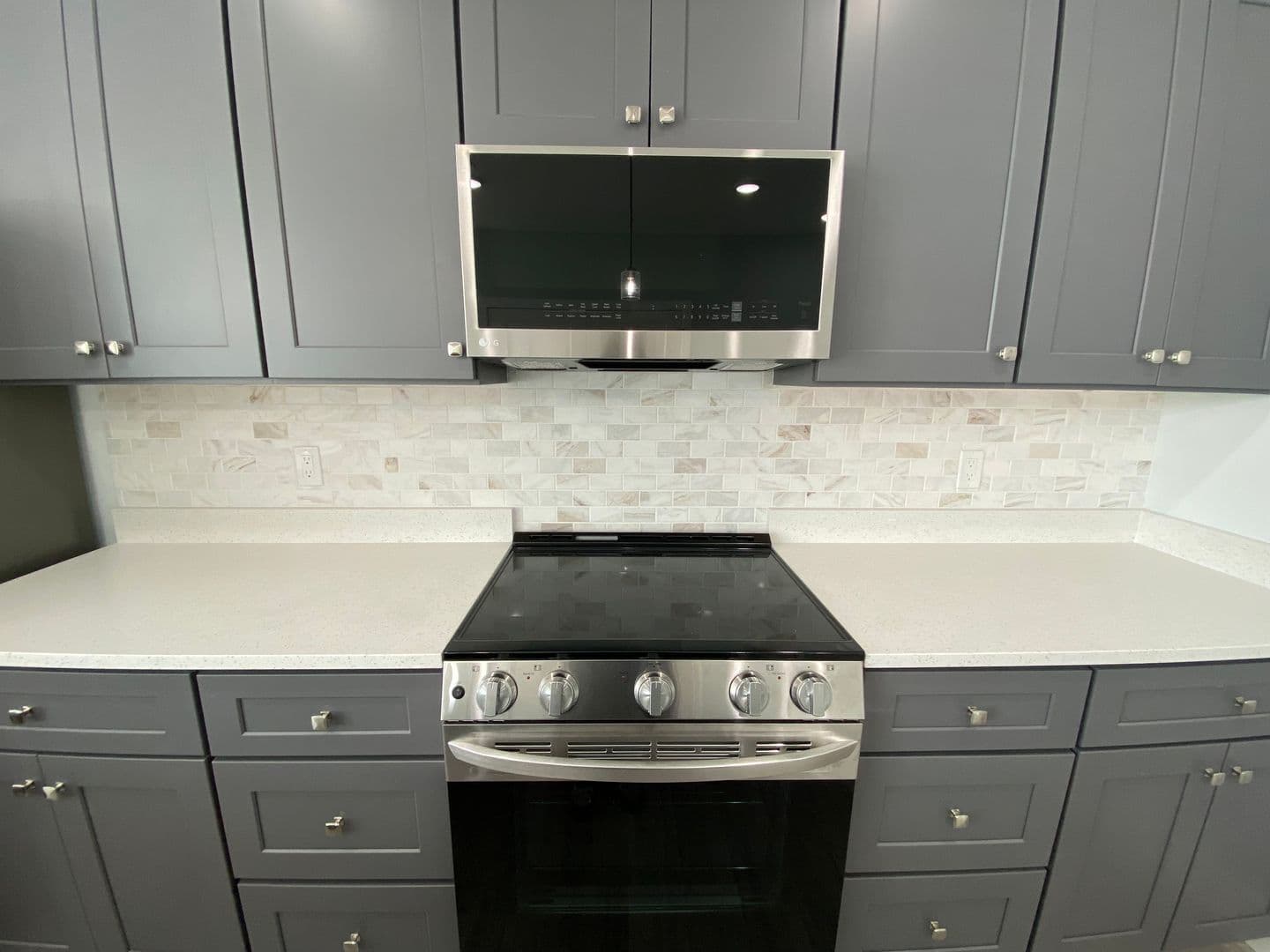 Champaign Apartment: 132 E University