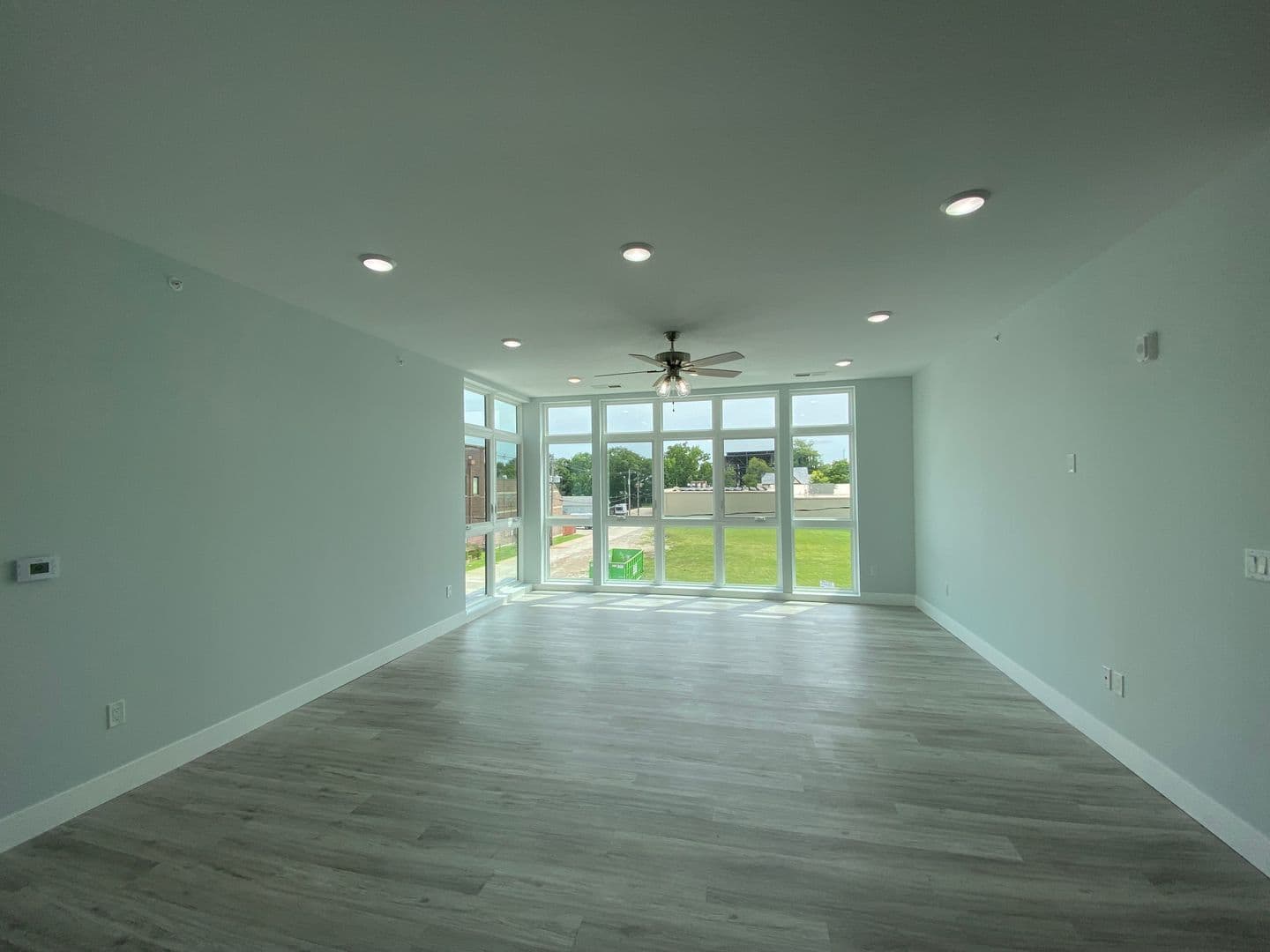 Champaign Apartment: 132 E University