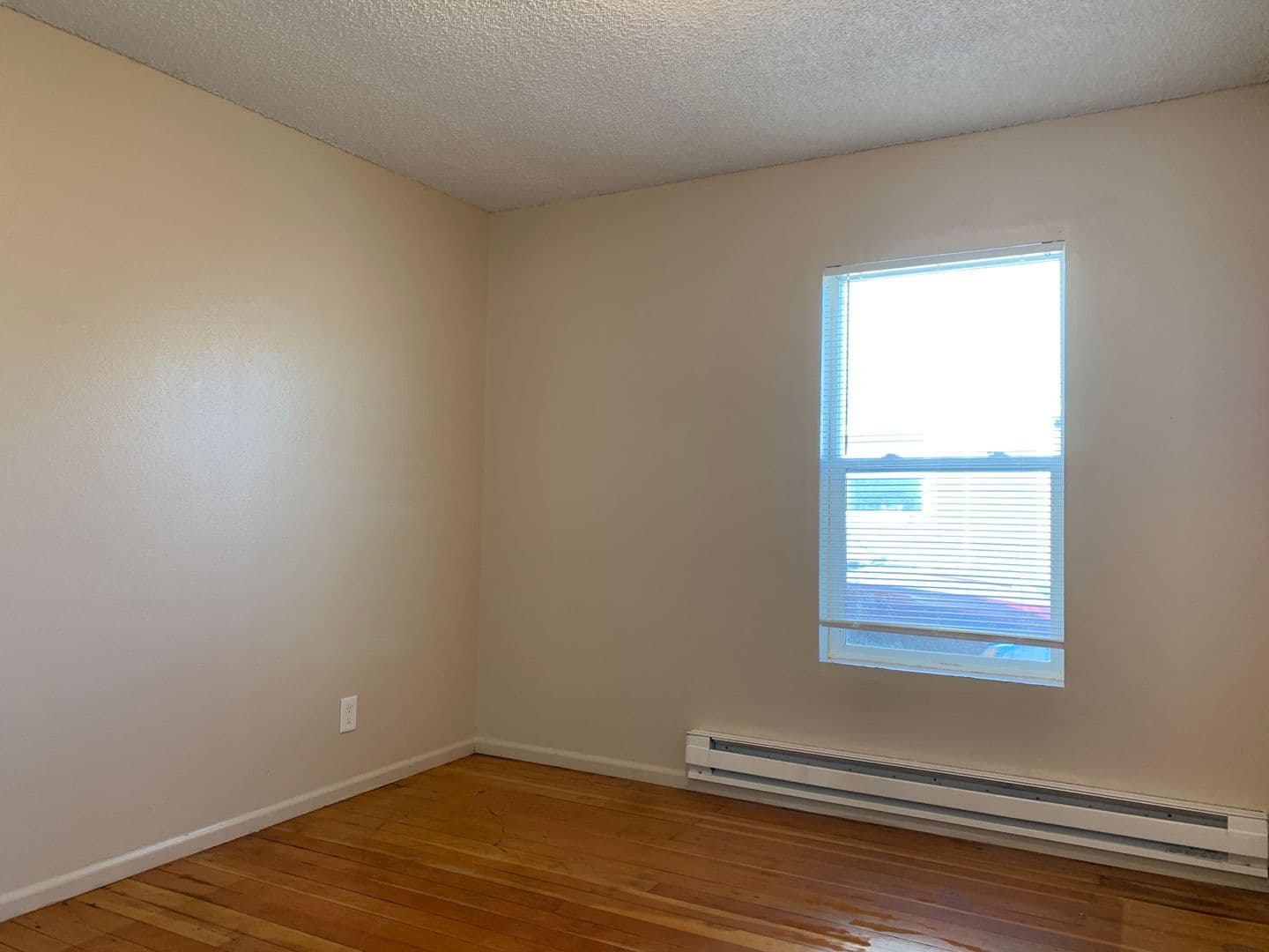 Longview Apartment: 516 23rd Ave