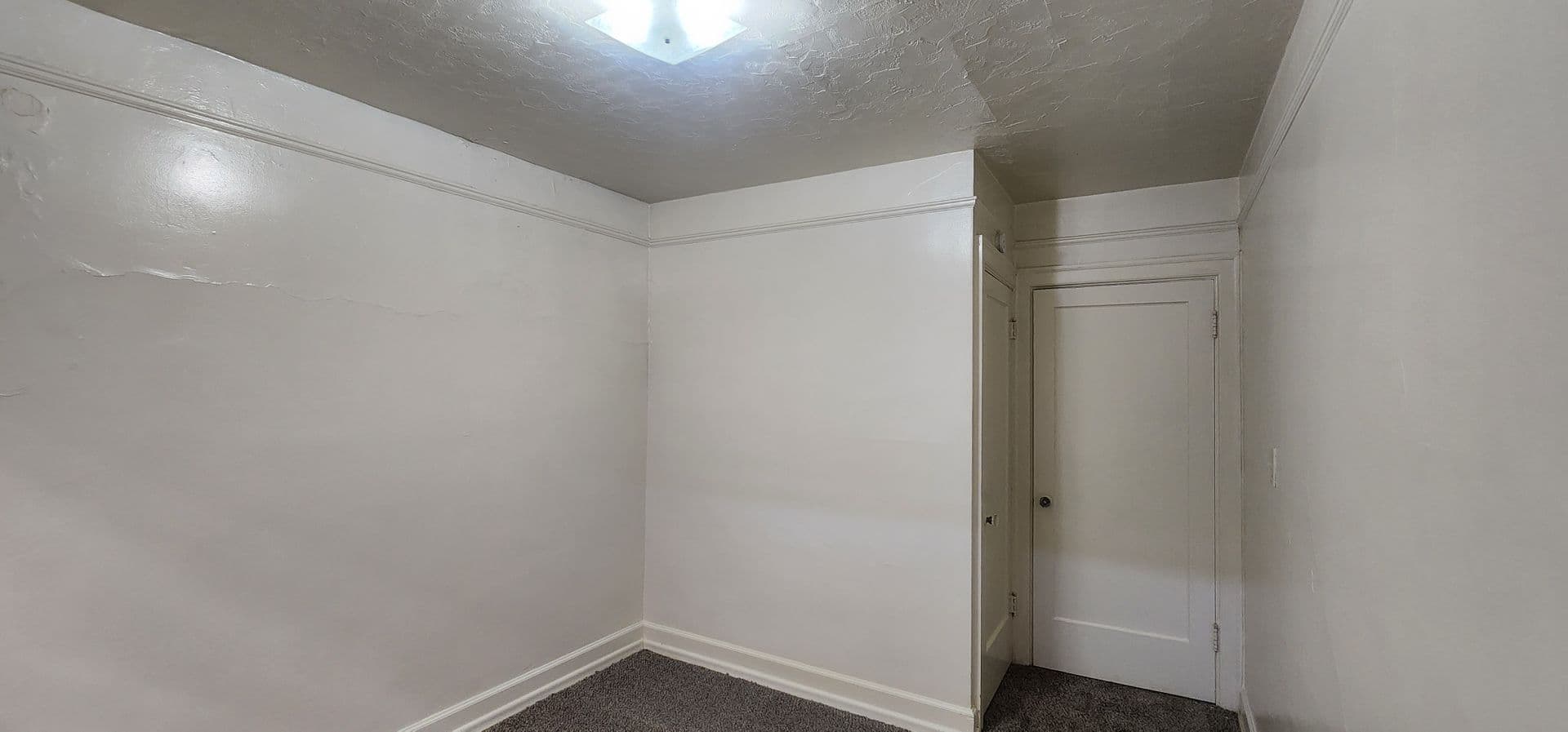 Longview Apartment: 1225 Commerce  Ave