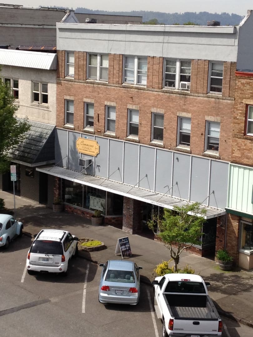 Longview Apartment: 1225 Commerce  Ave