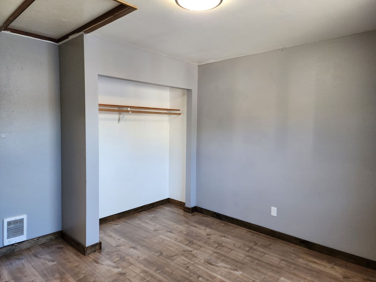 Longview House: 155 A2 Niblett Way
