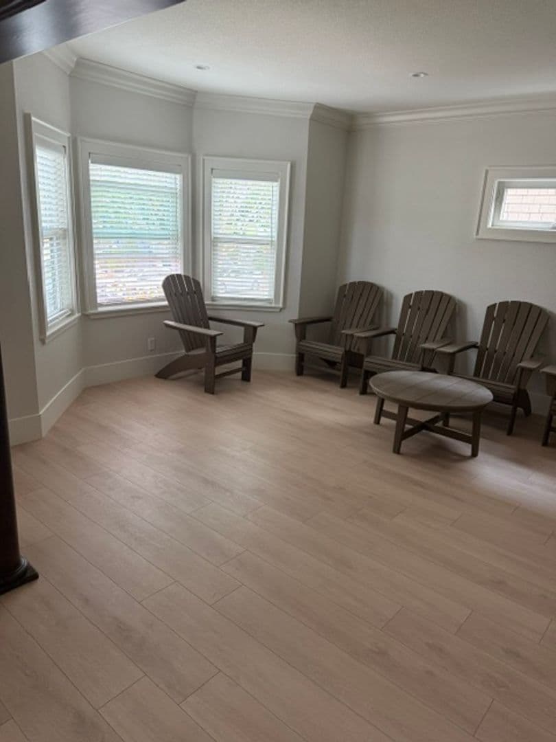 Oakland Apartment: 1038 Magnolia Street