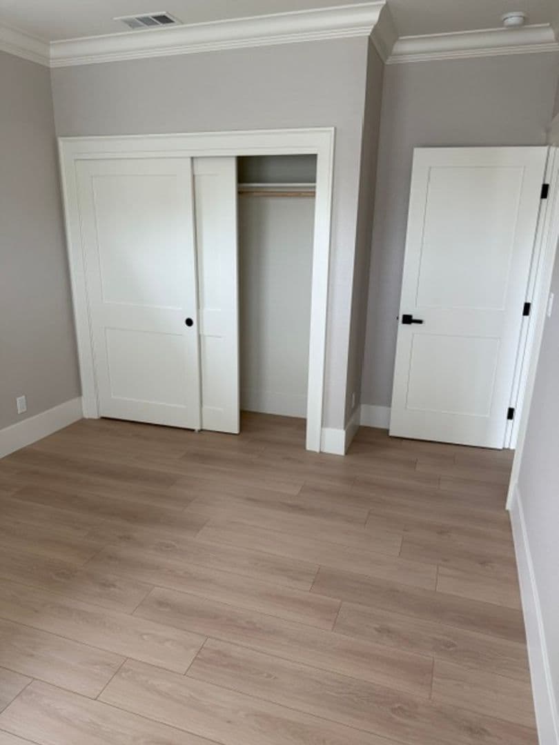 Oakland Apartment: 1038 Magnolia Street