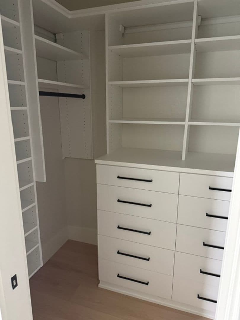 Oakland Apartment: 1038 Magnolia Street