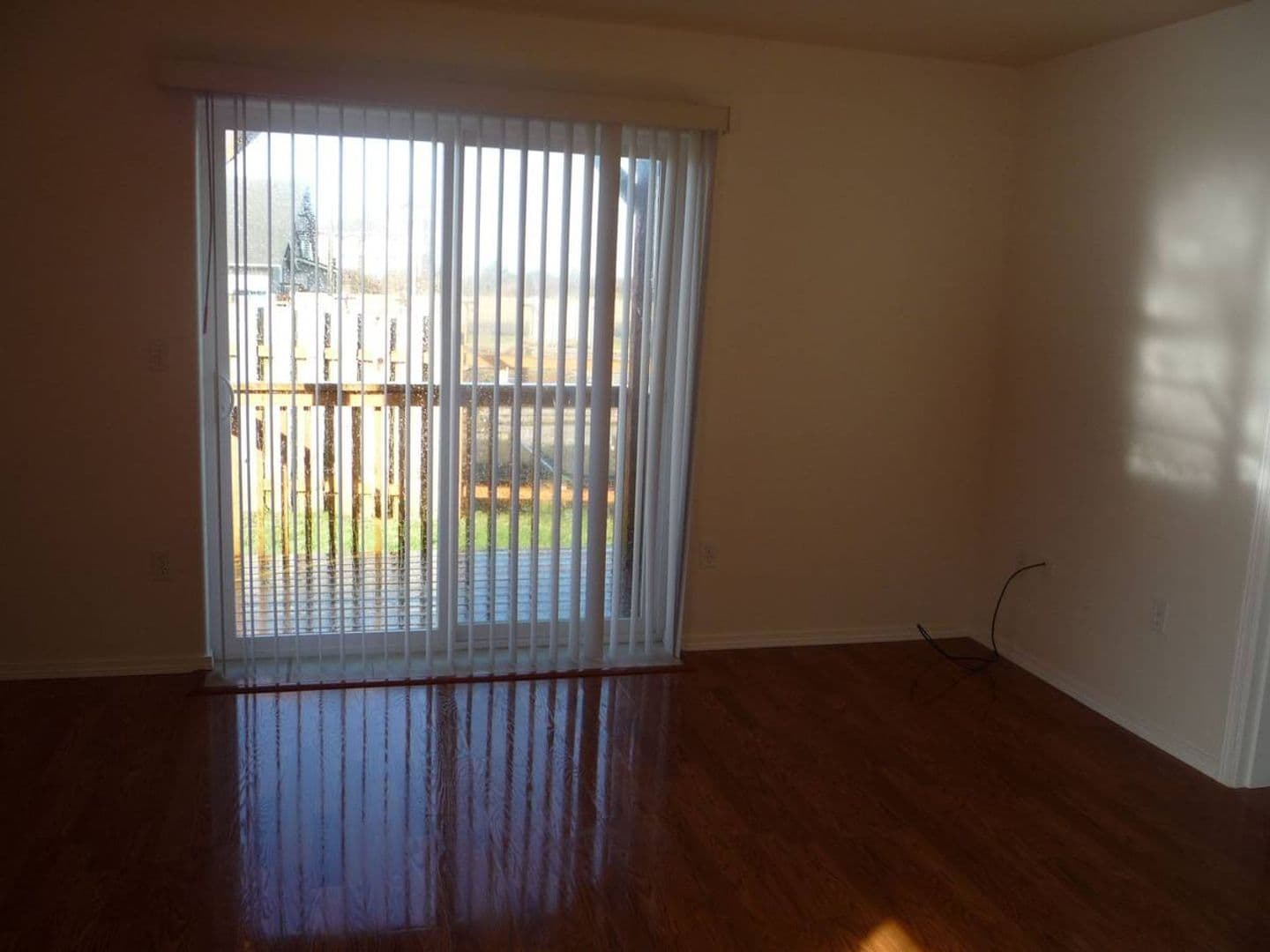 Ocean Shores Apartment: 811 Anchor Ave NW