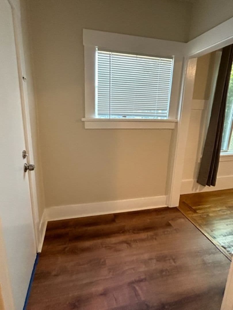Richmond Apartment: 324 43rd St.