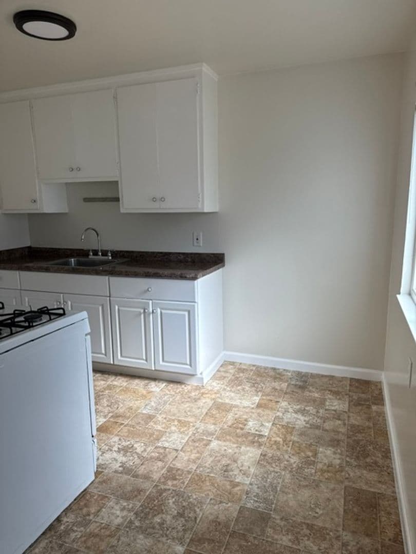 Berkeley Apartment: 1437 Ward Street