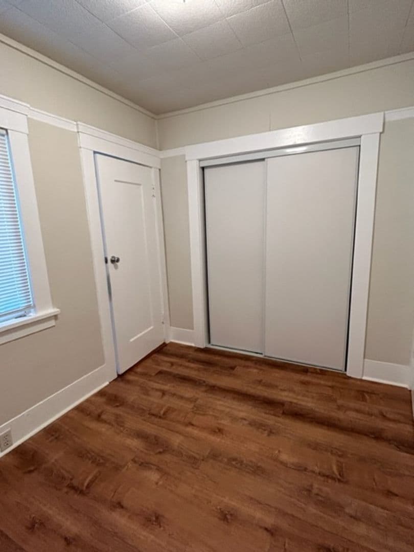 Richmond Apartment: 324 43rd St.