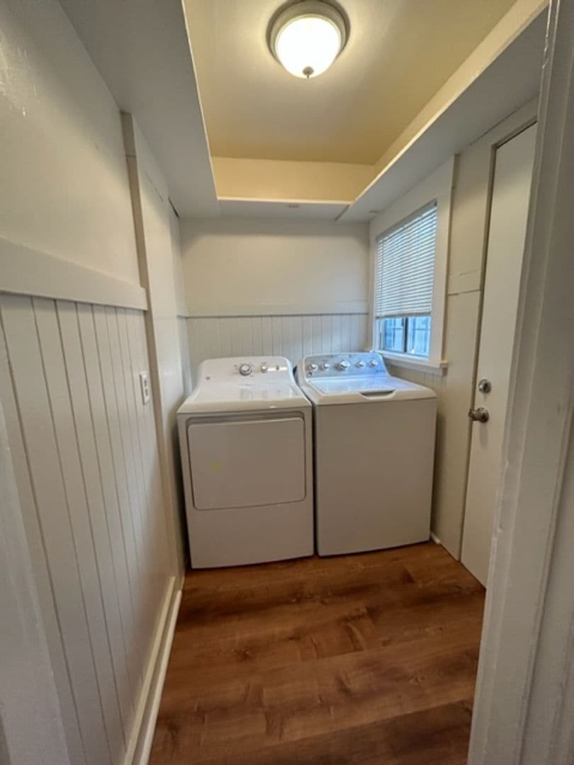 Richmond Apartment: 324 43rd St.