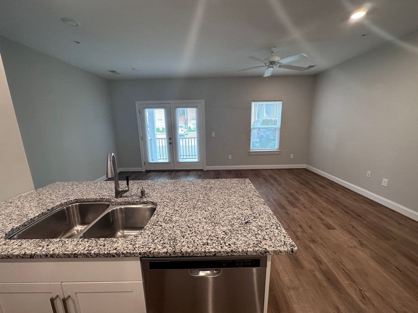 Wilmington Apartment: 5760 Park Ave