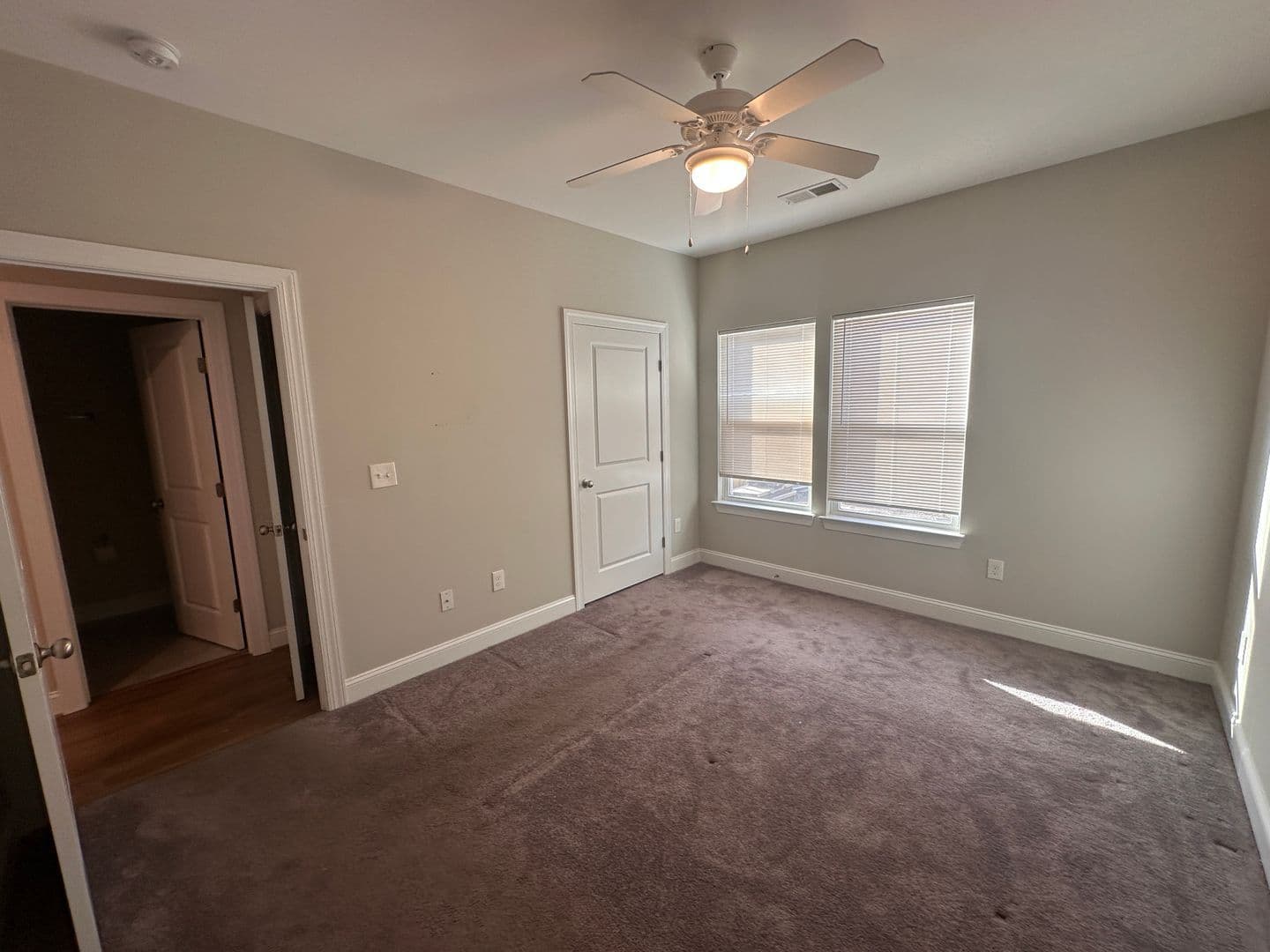 Wilmington Apartment: 5760 Park Ave