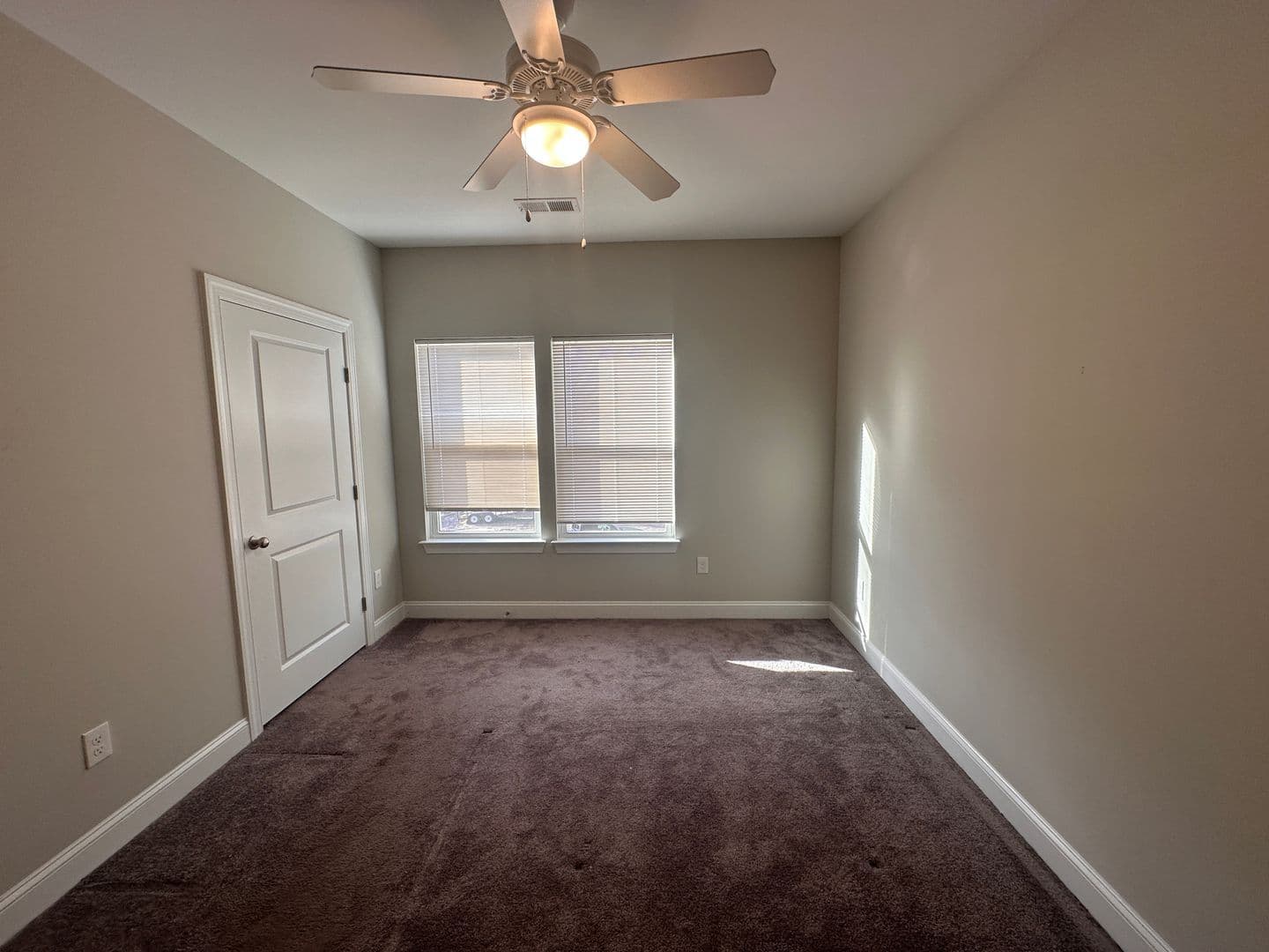 Wilmington Apartment: 5760 Park Ave