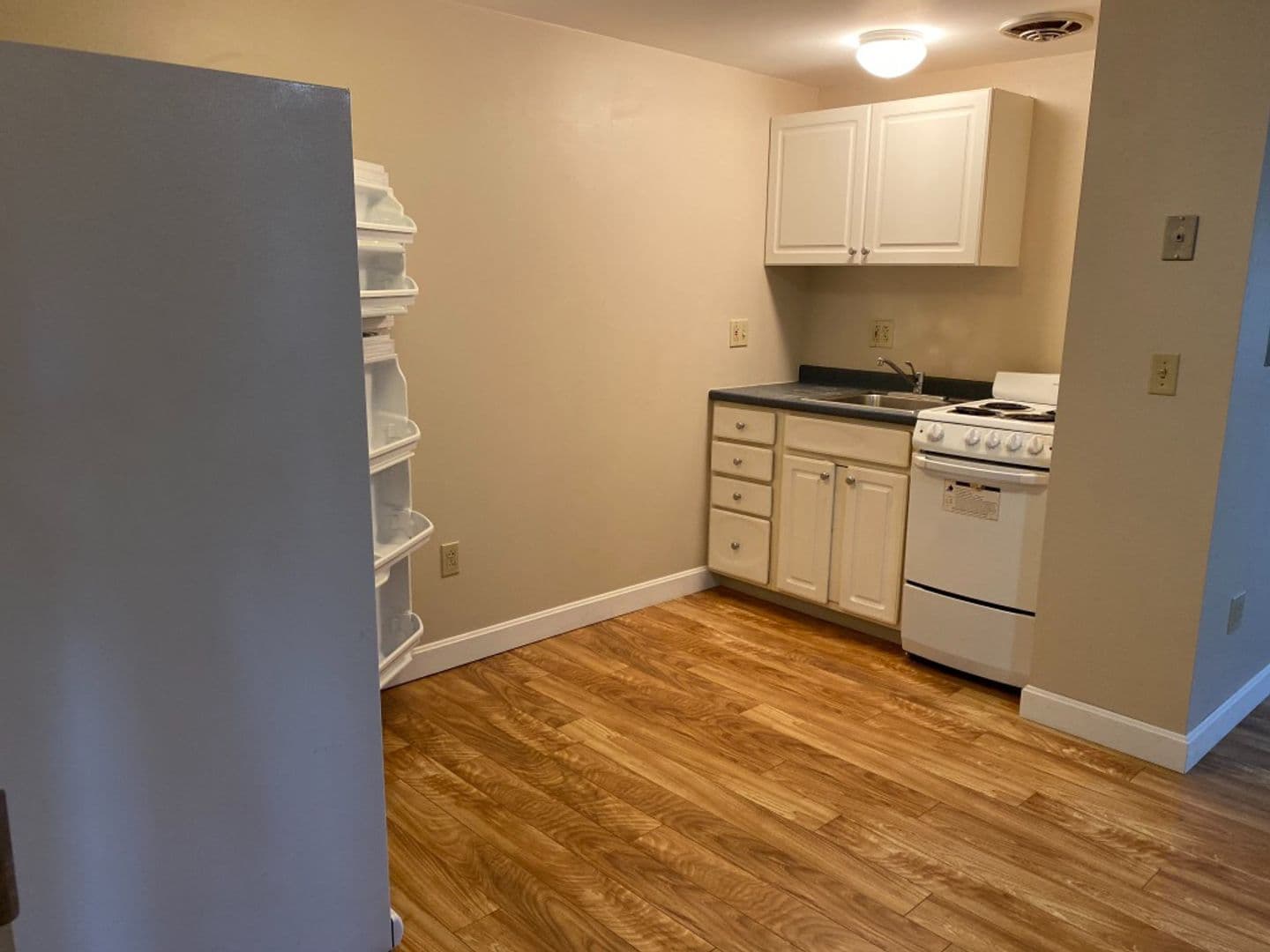 Warren Apartment: 478 Main Street