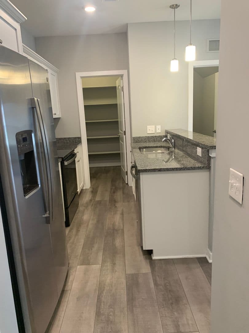 Shelby Twp Apartment: 7959 Sal Mar Way