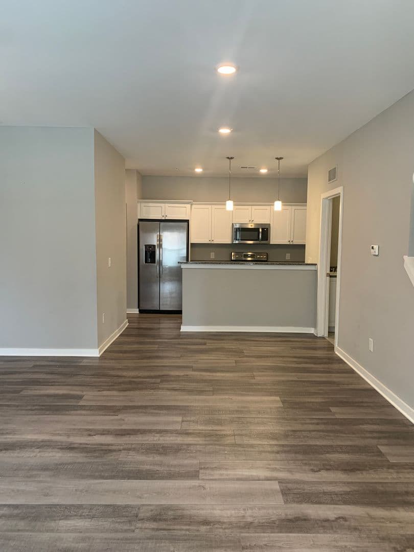 Shelby Twp Apartment: 7959 Sal Mar Way