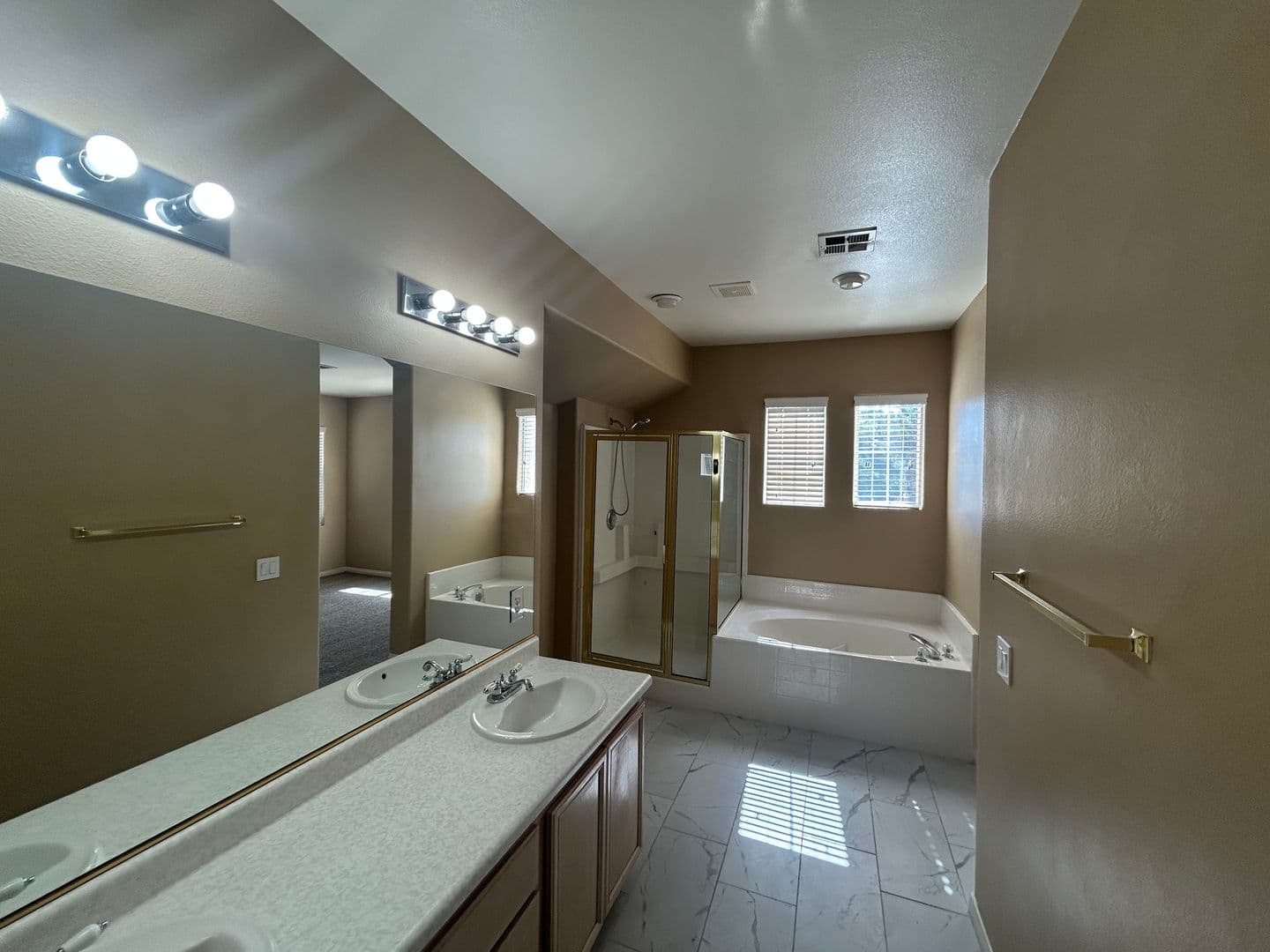 Las Vegas House: 157 Lakewood Garden Drive