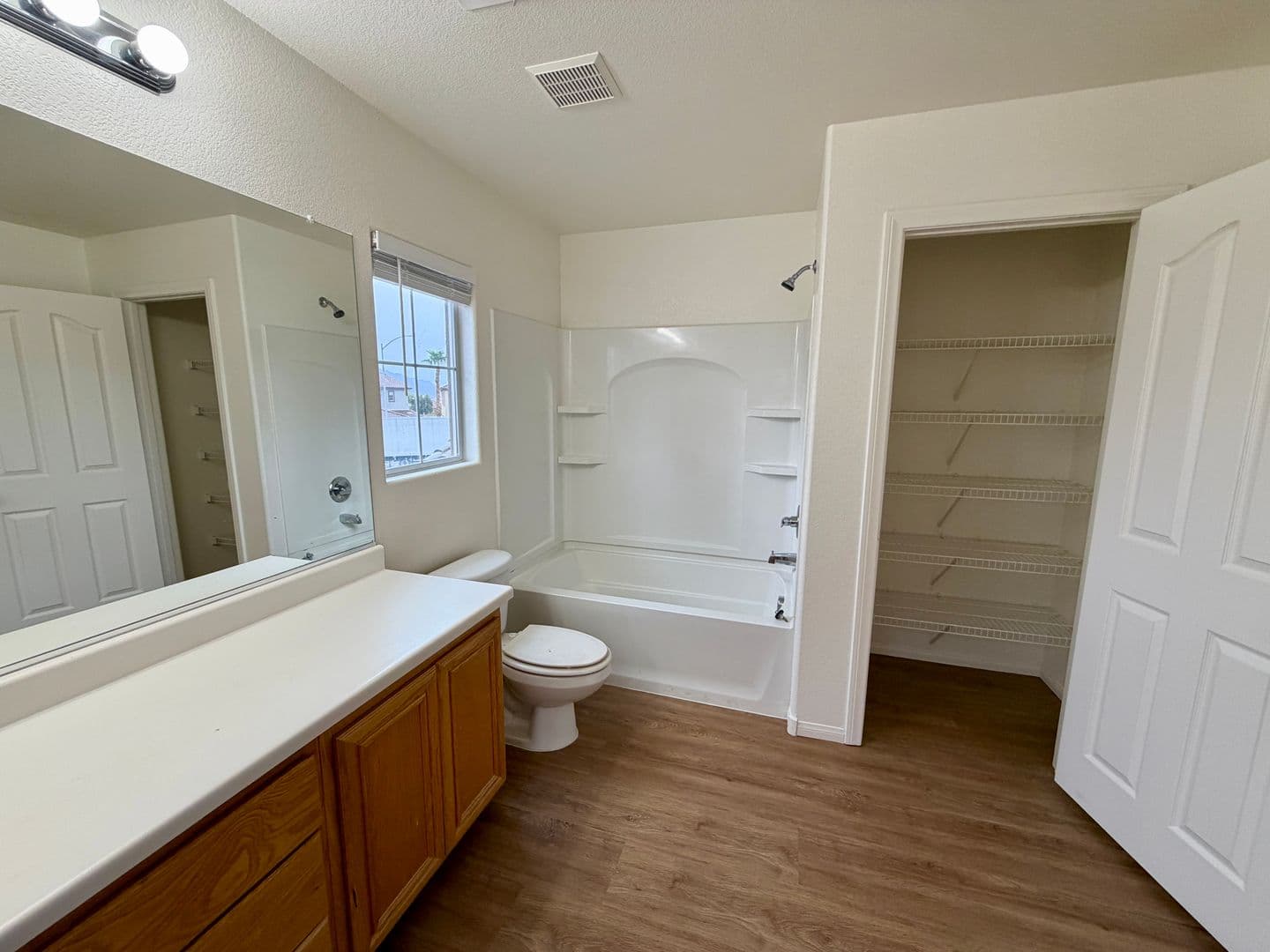 North Las Vegas House: 5313 Hollyridge Street