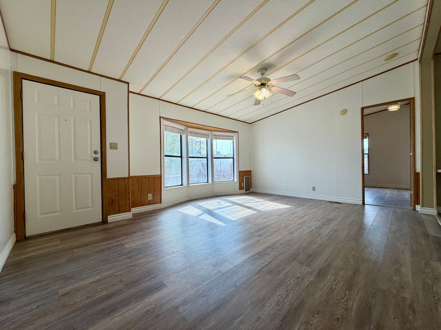 Henderson House: 230 Shoshone Lane