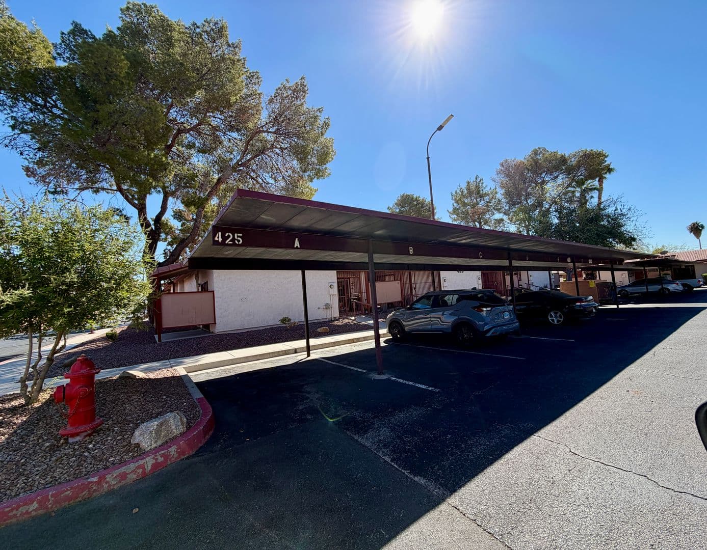 Las Vegas Townhome: 425 N Lamb Blvd. #A