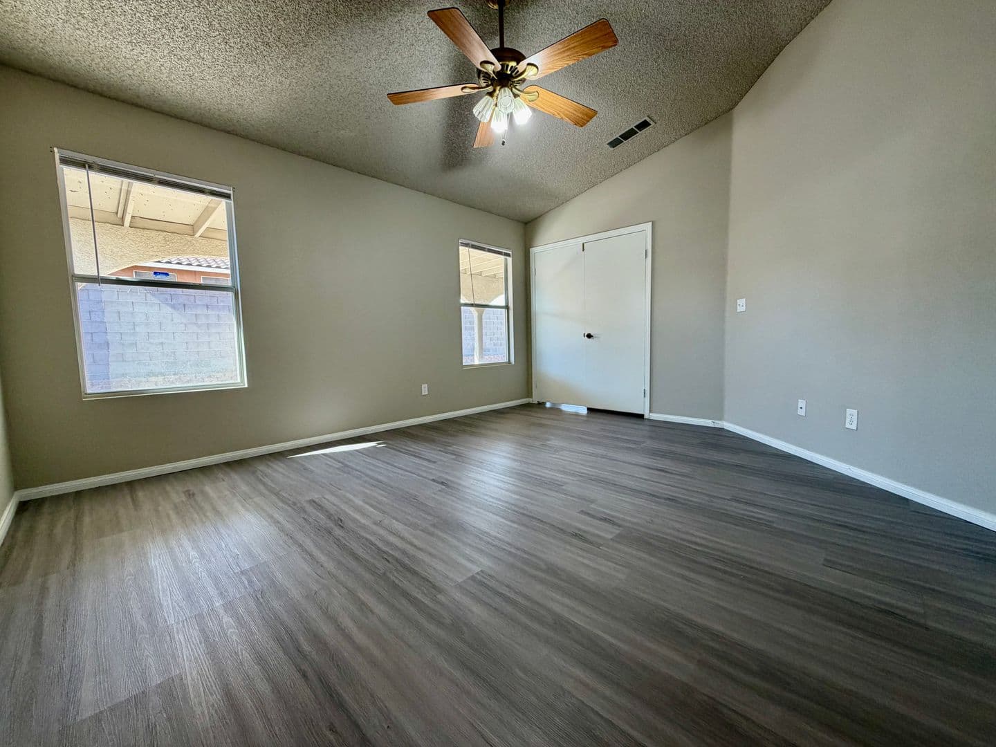Henderson House: 381 Verbena Avenue