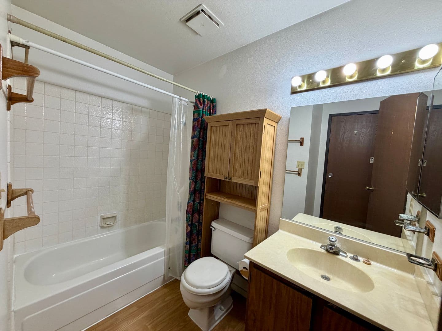 Las Vegas Townhome: 425 N Lamb Blvd. #A