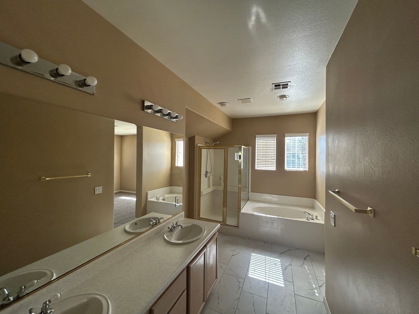 Las Vegas House: 157 Lakewood Garden Drive