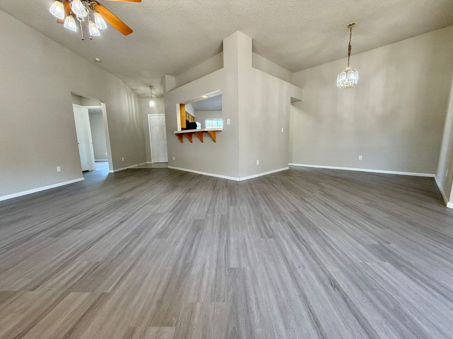 Henderson House: 381 Verbena Avenue