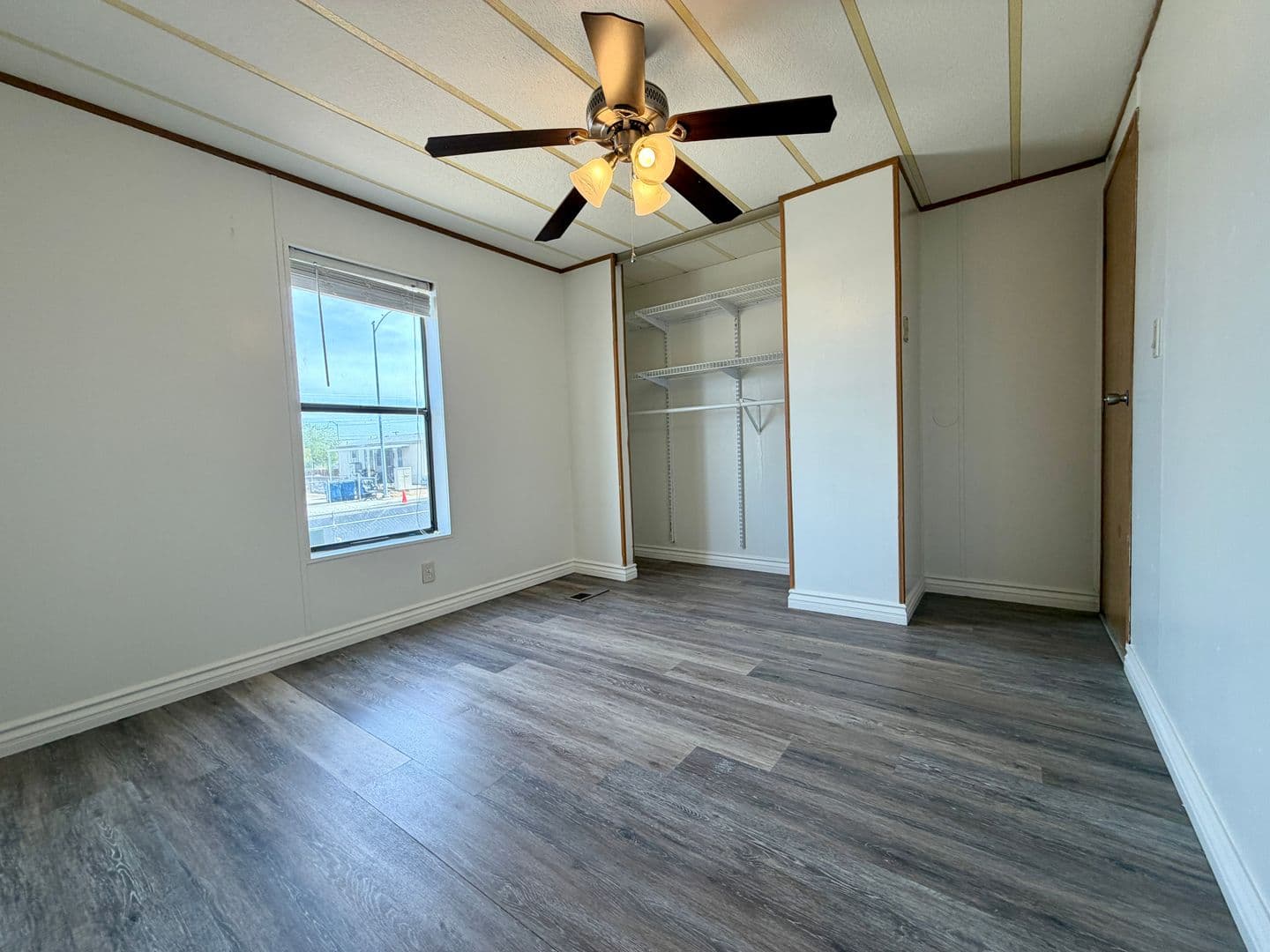 Henderson House: 230 Shoshone Lane