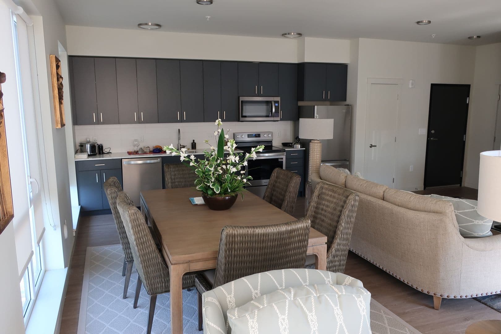 Bellingham Apartment: 20 Bellwether Way
