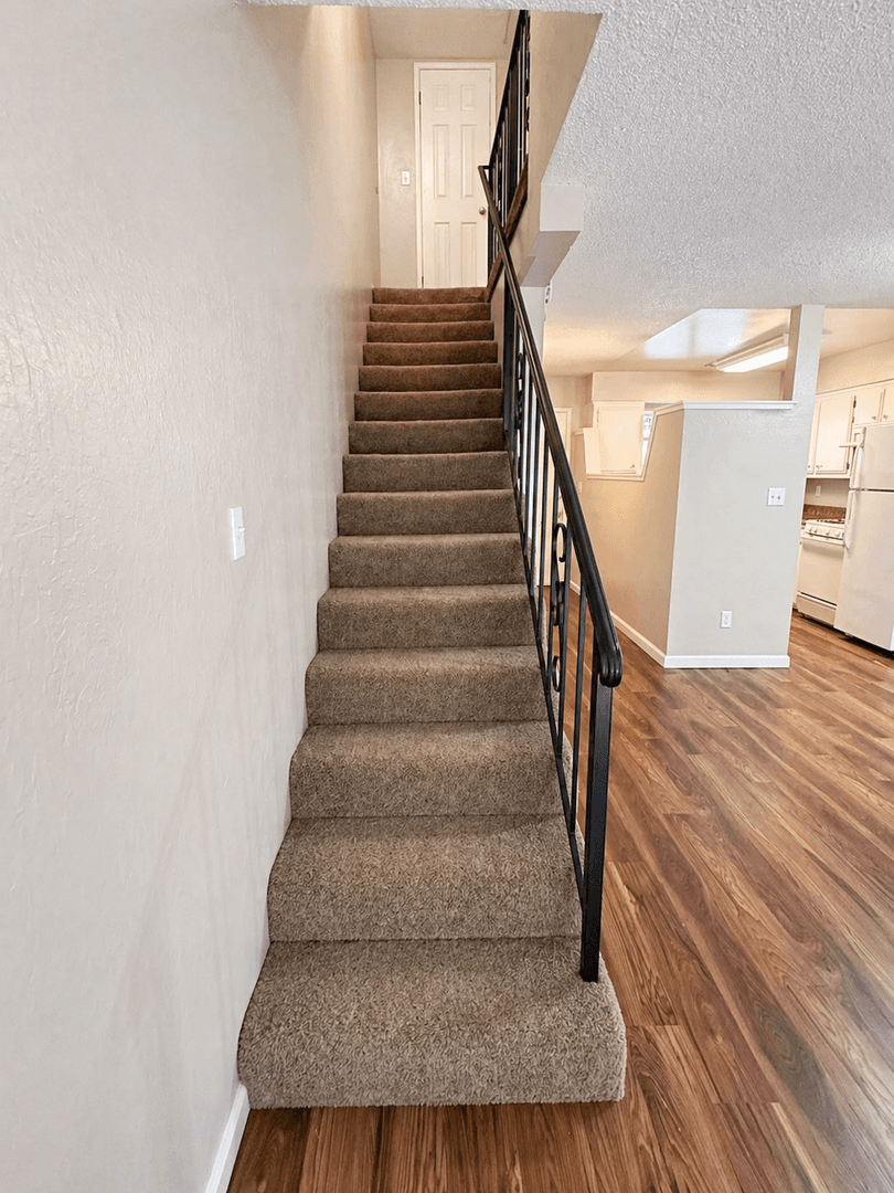 Chico Apartment: 279 Rio Lindo Avenue