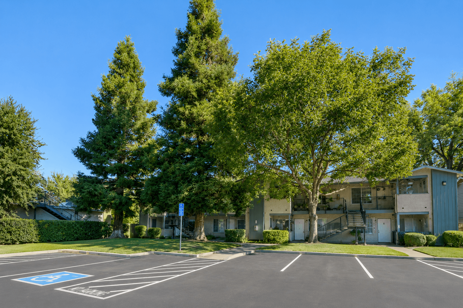 Chico Apartment: 480 Manzanita Avenue
