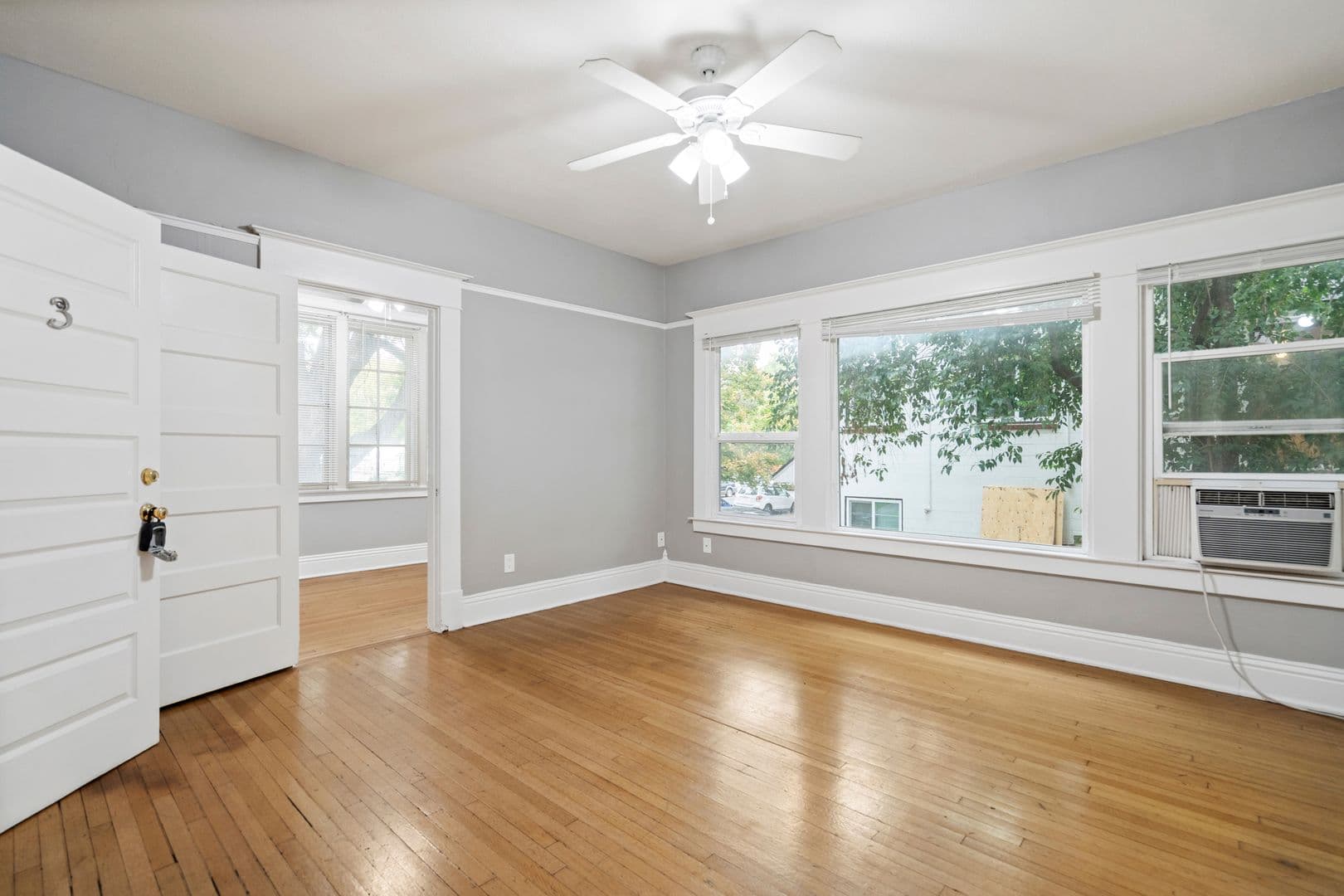 Chico Apartment: 1121 & 1129 Magnolia Ave.