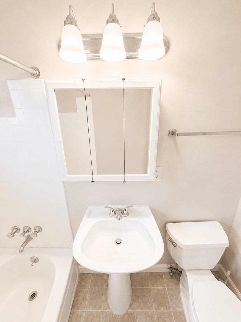 Chico Apartment: 259 Rio Lindo Avenue
