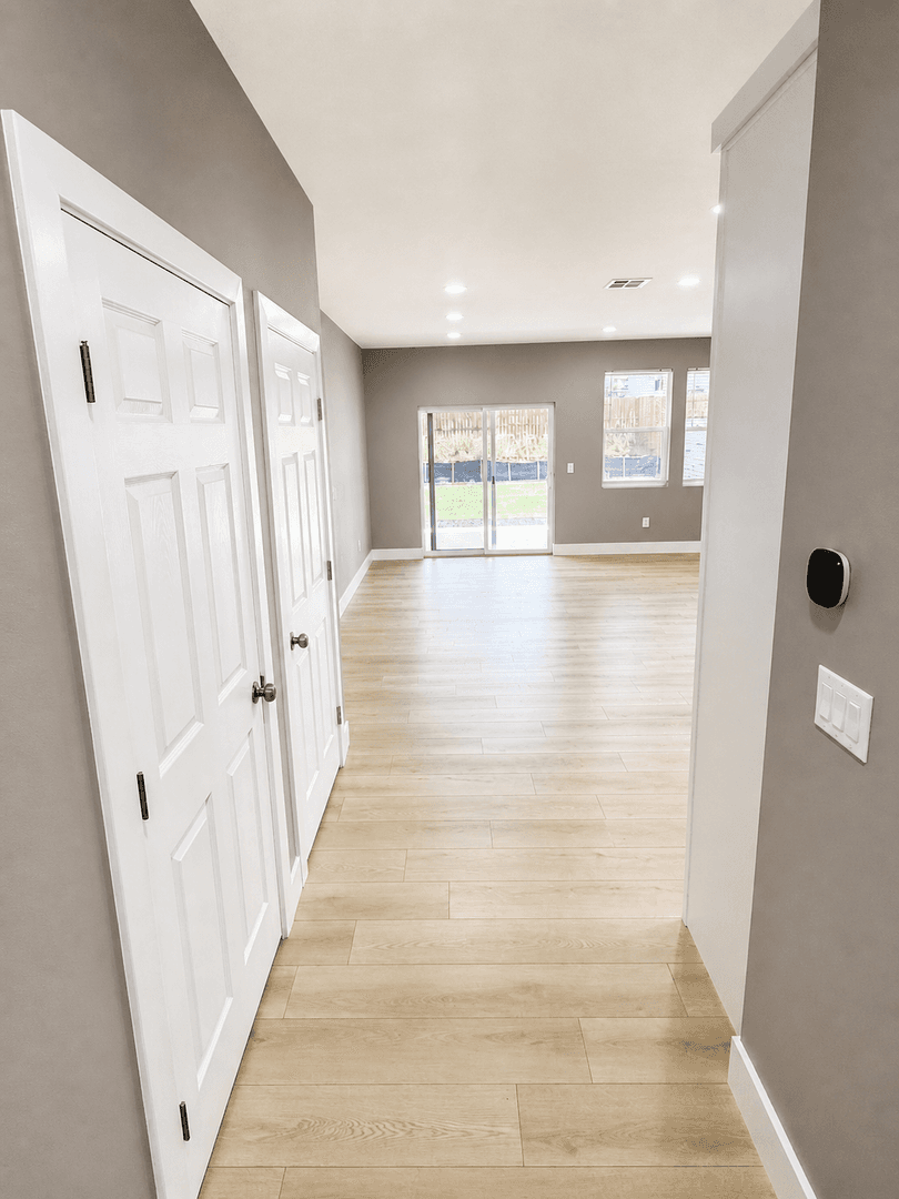 Paradise House: 1750 Whitaker Road