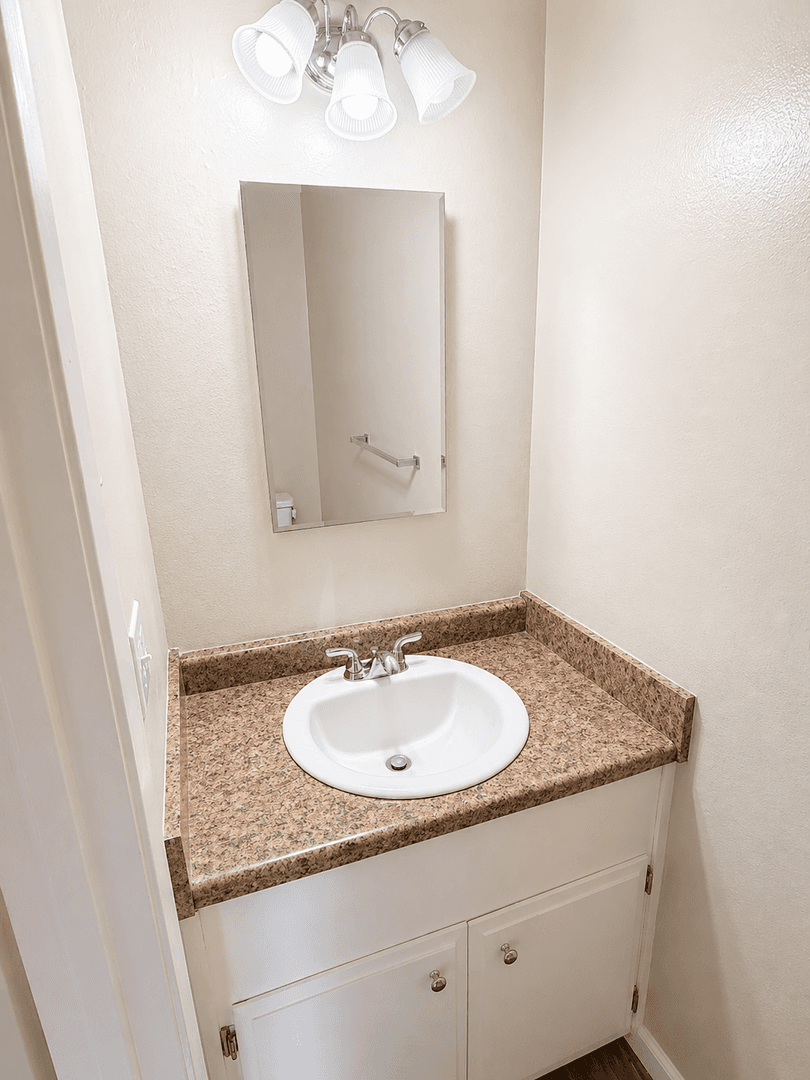 Chico Apartment: 279 Rio Lindo Avenue