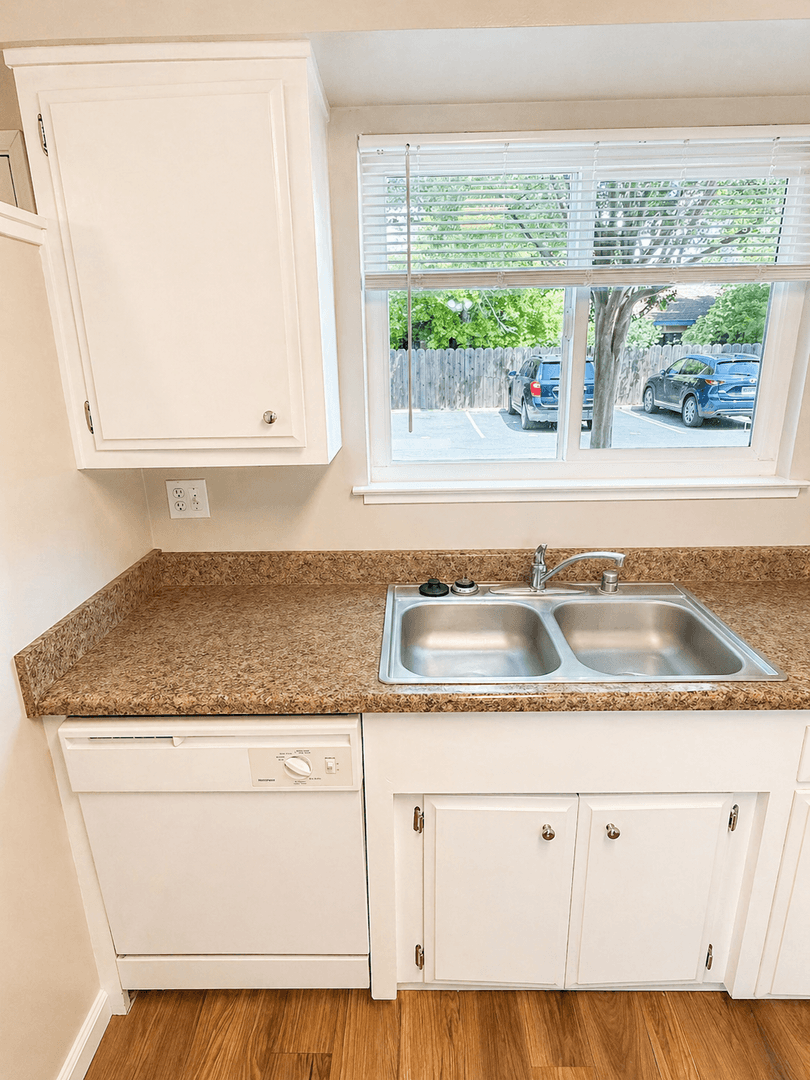 Chico Apartment: 279 Rio Lindo Avenue