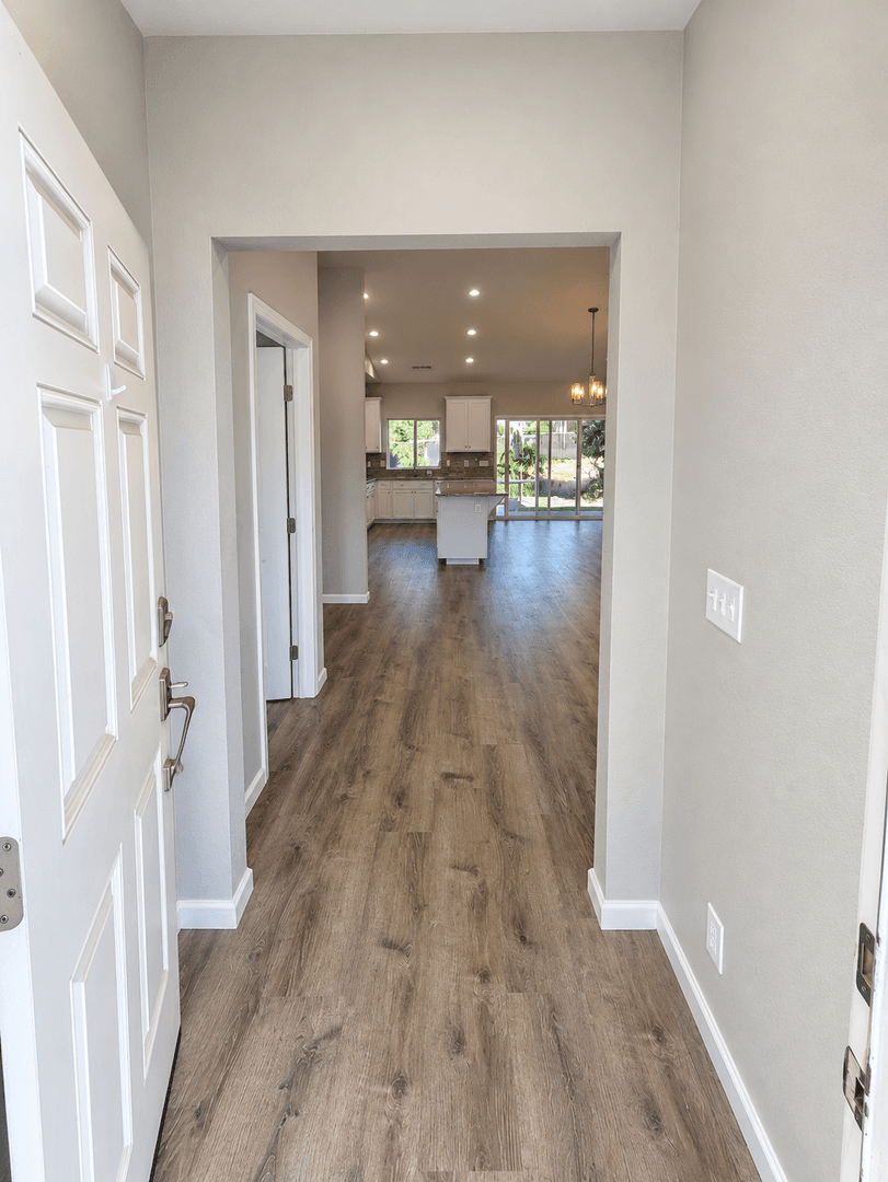 Paradise House: 435 Apple Lane