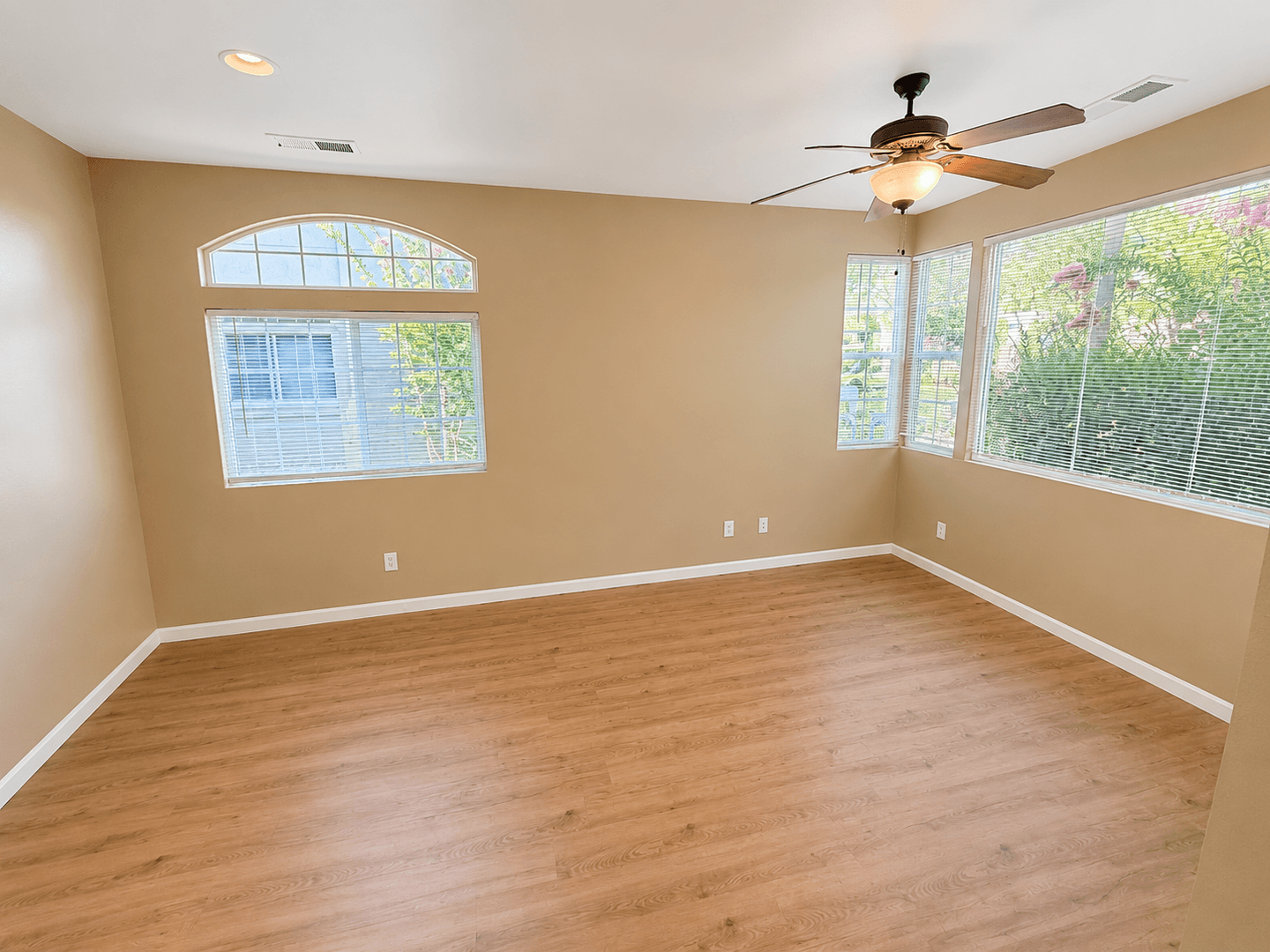 Chico Apartment: 2052 Hartford Drive