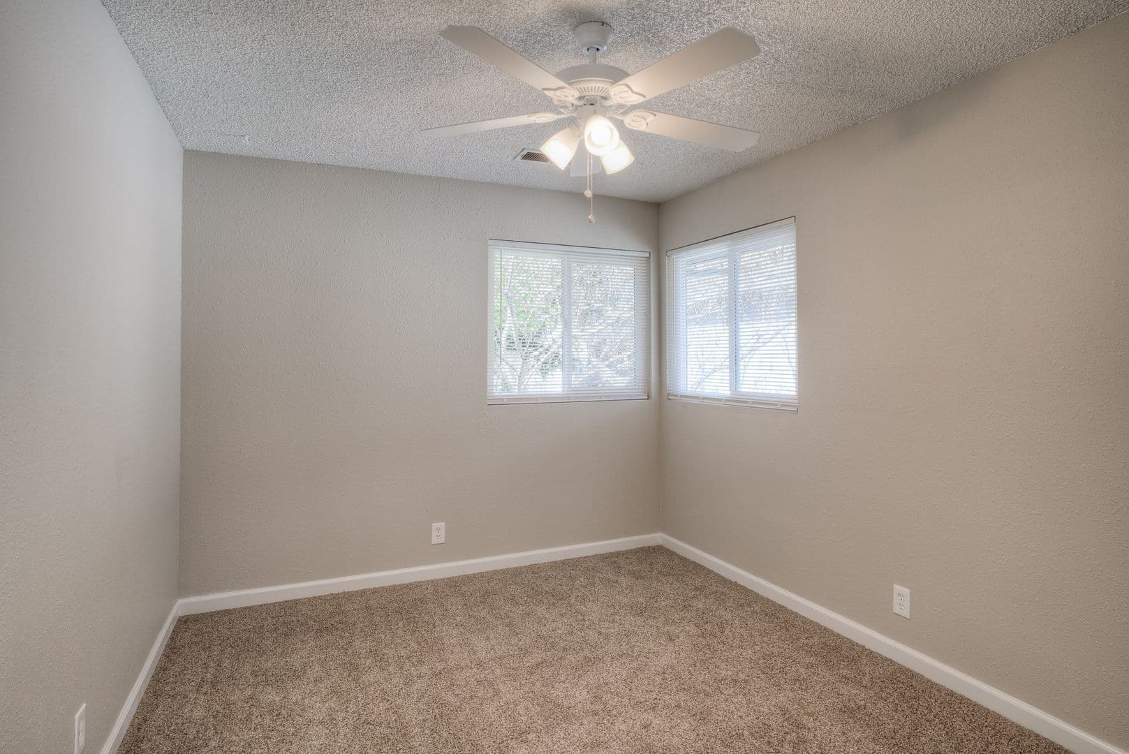 Chico Apartment: 52 Tara Terrace #1