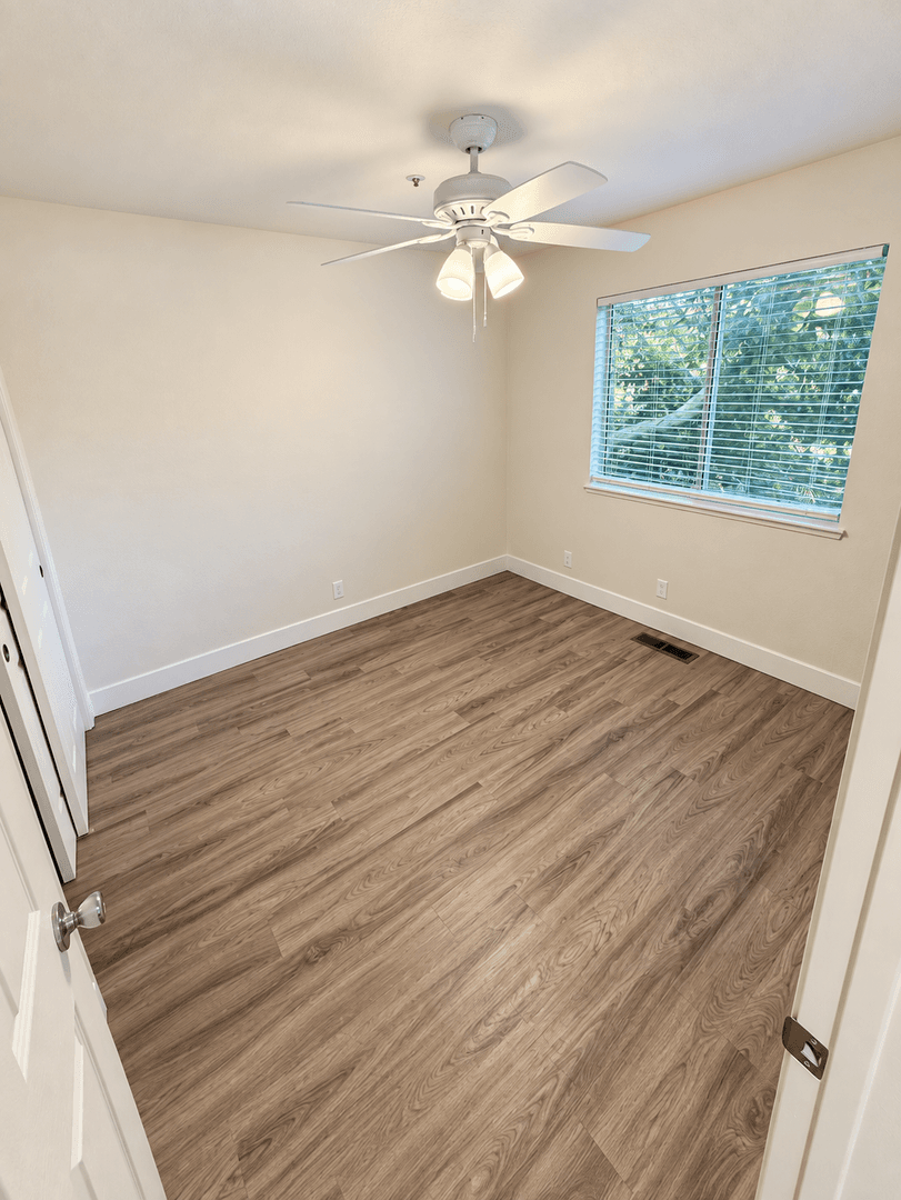 Chico Townhome: 747 West 4th Ave