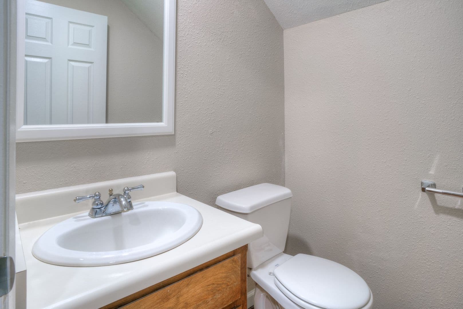 Chico Apartment: 52 Tara Terrace #1