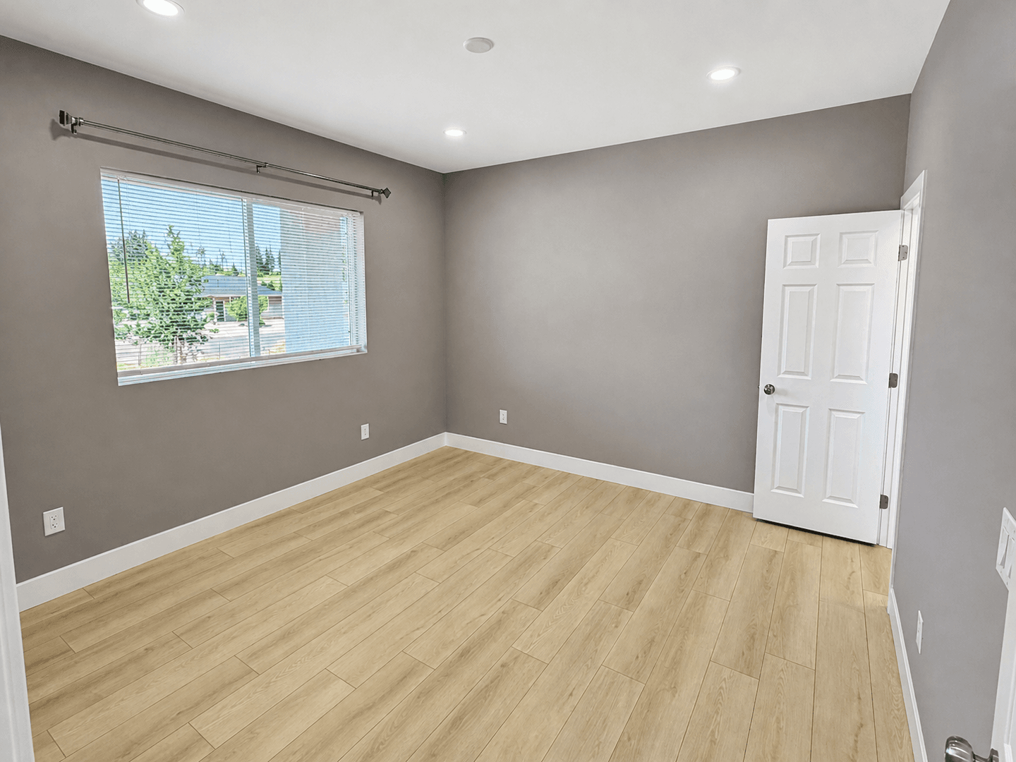 Paradise House: 1750 Whitaker Road