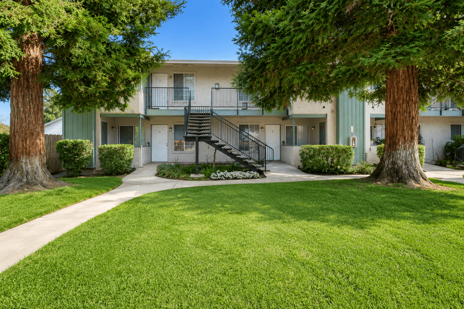 Chico Apartment: 480 Manzanita Avenue