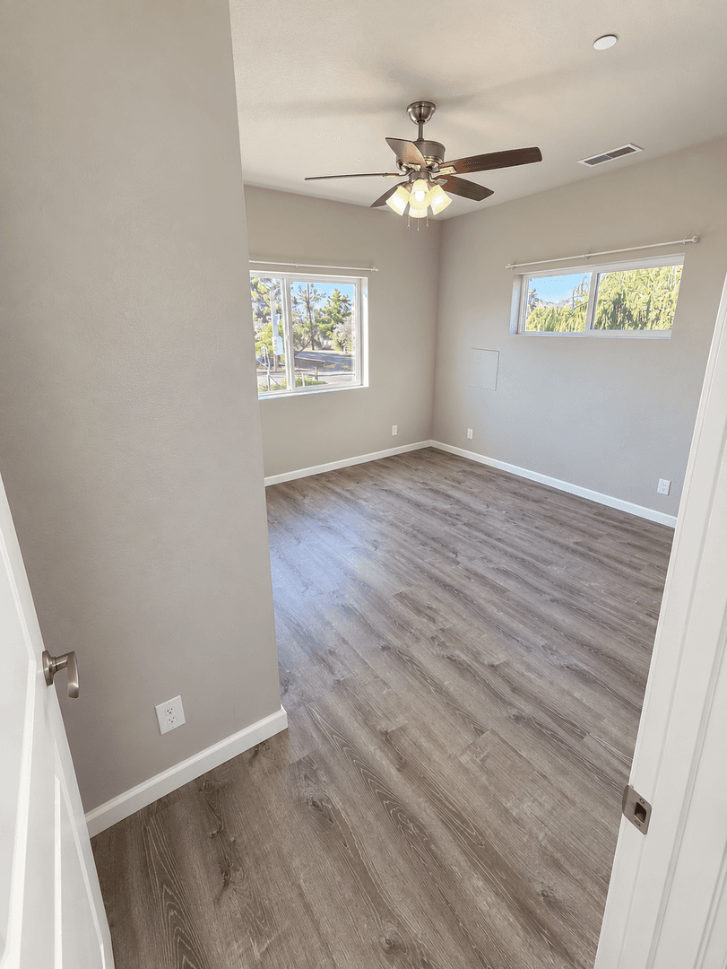 Paradise House: 435 Apple Lane
