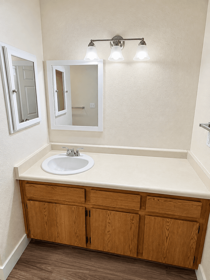 Chico Townhome: 747 West 4th Ave